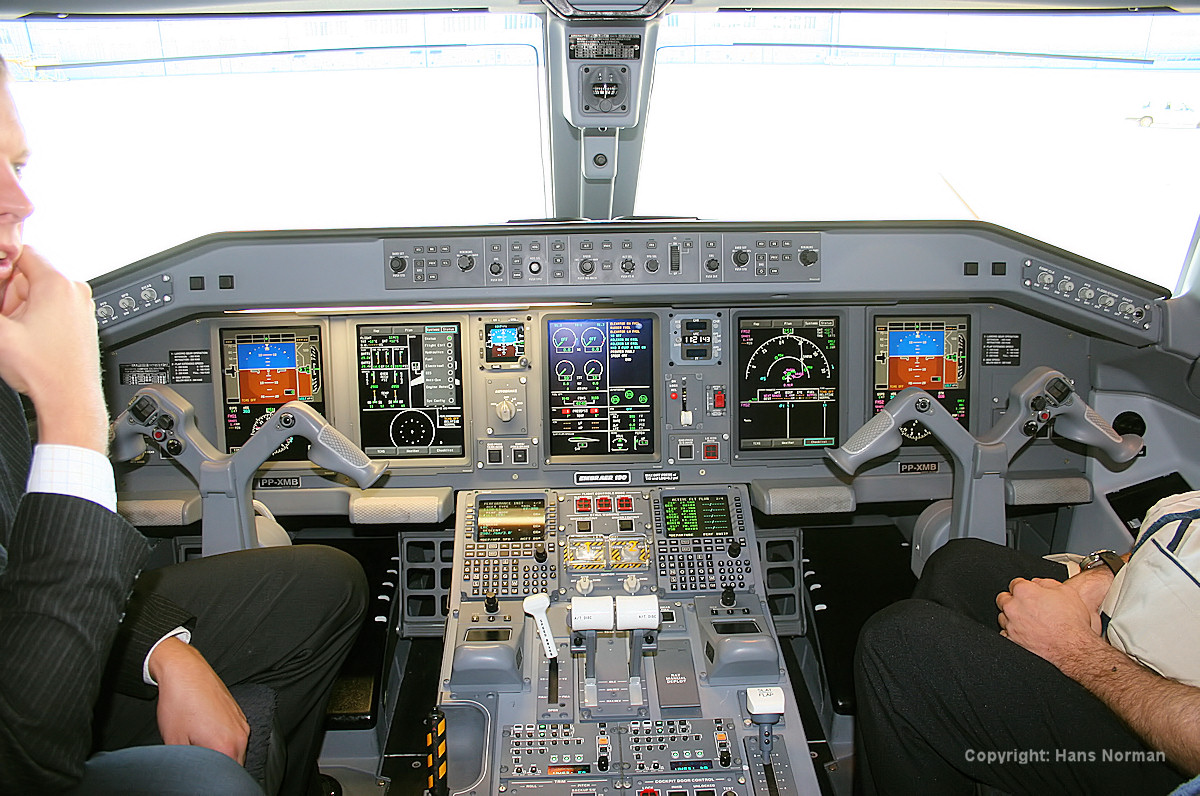 Embraer And Crj Demo Flights